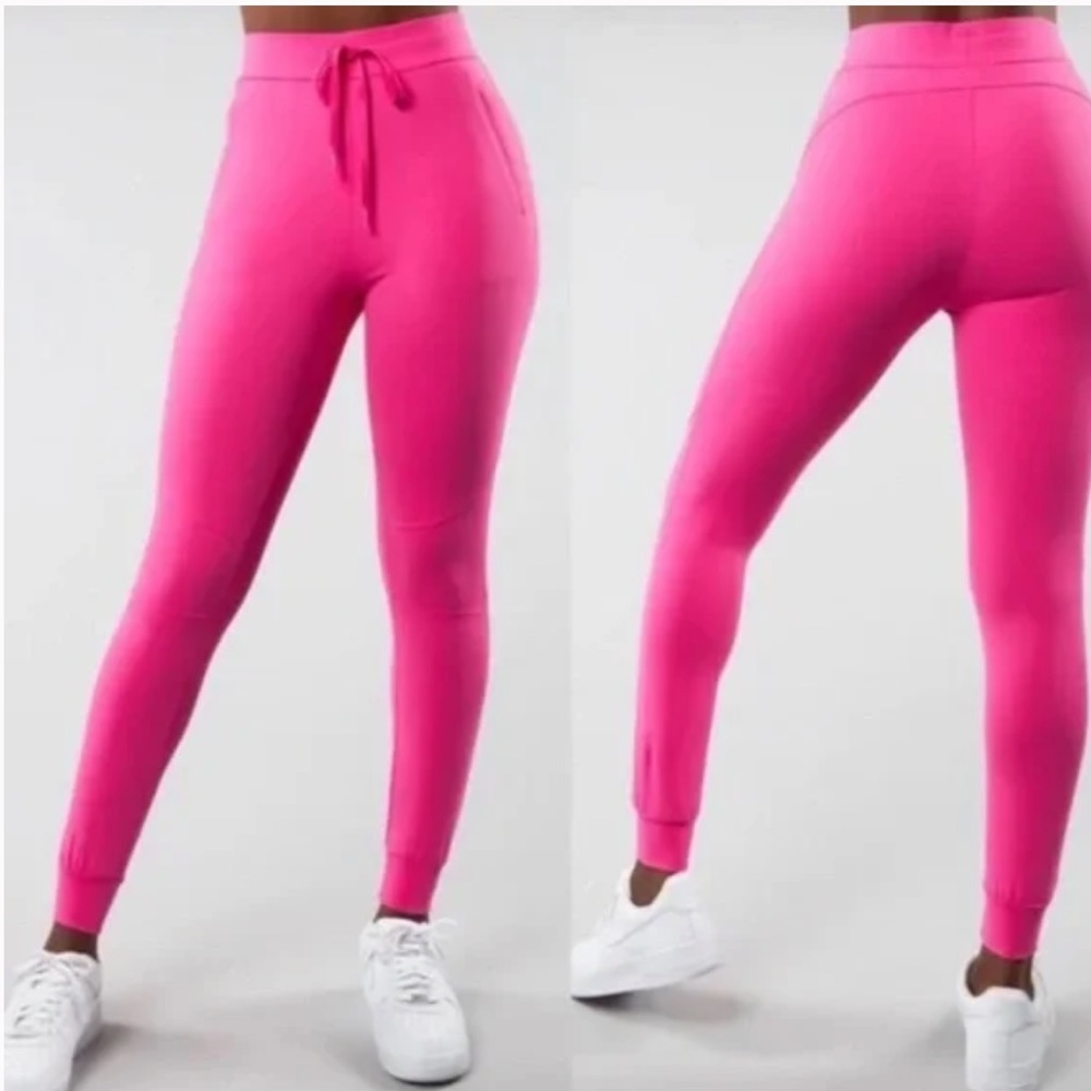 Buffbunny Joggers